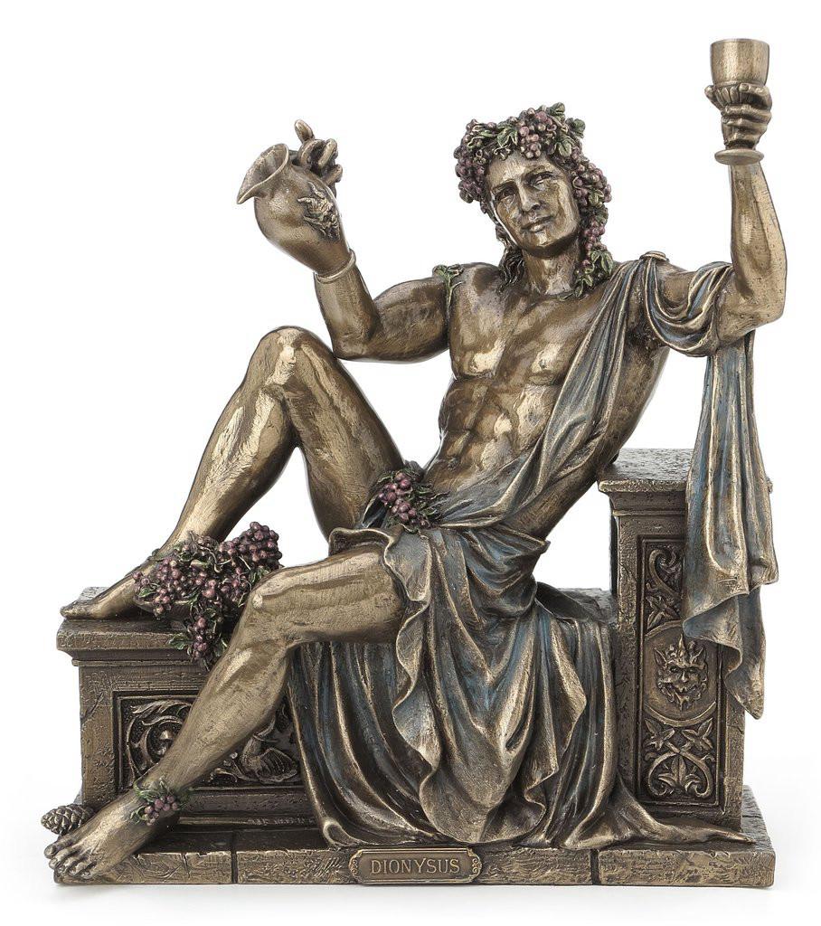 tượng thần Dionysus