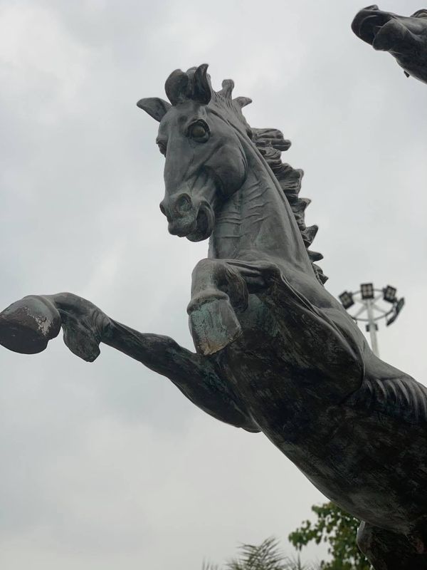 tượng ngựa phong thủy